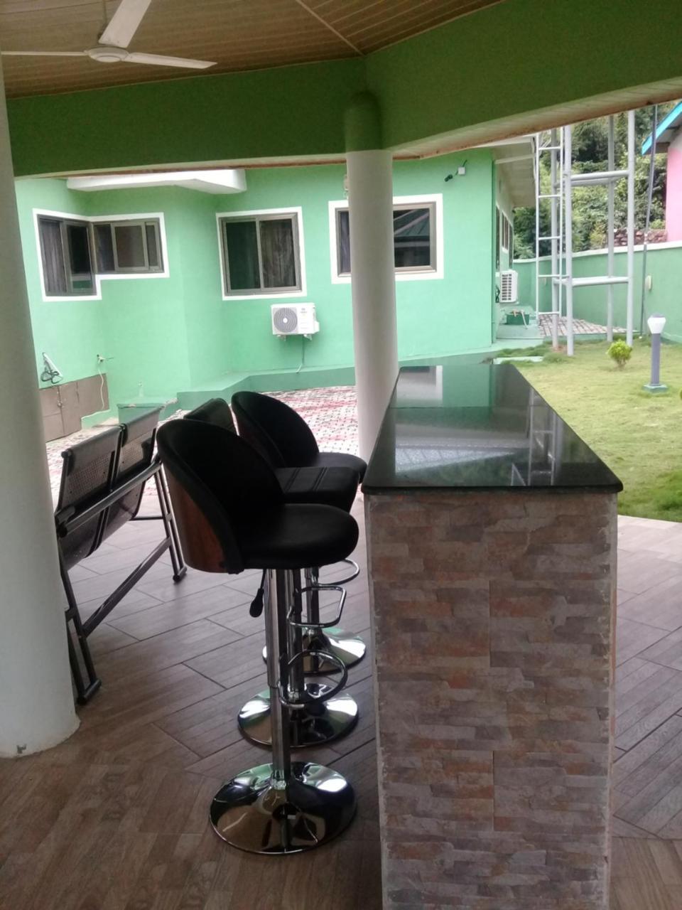 3A'S Guest House Akosombo Exterior photo