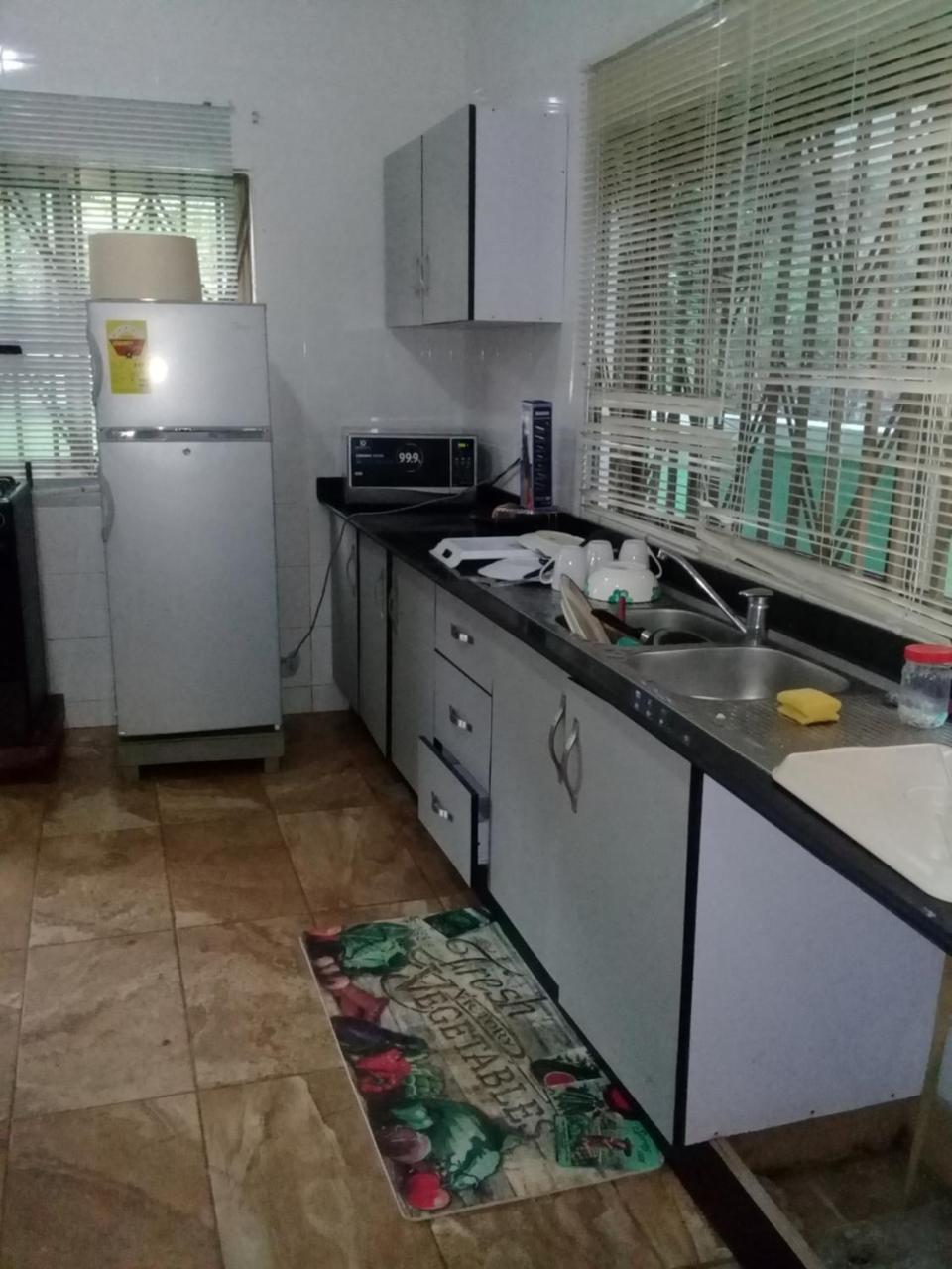 3A'S Guest House Akosombo Exterior photo