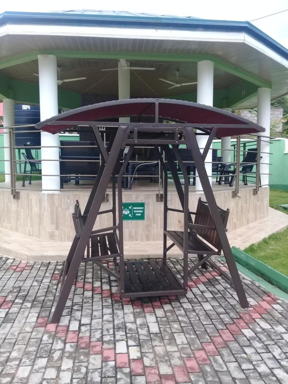 3A'S Guest House Akosombo Exterior photo