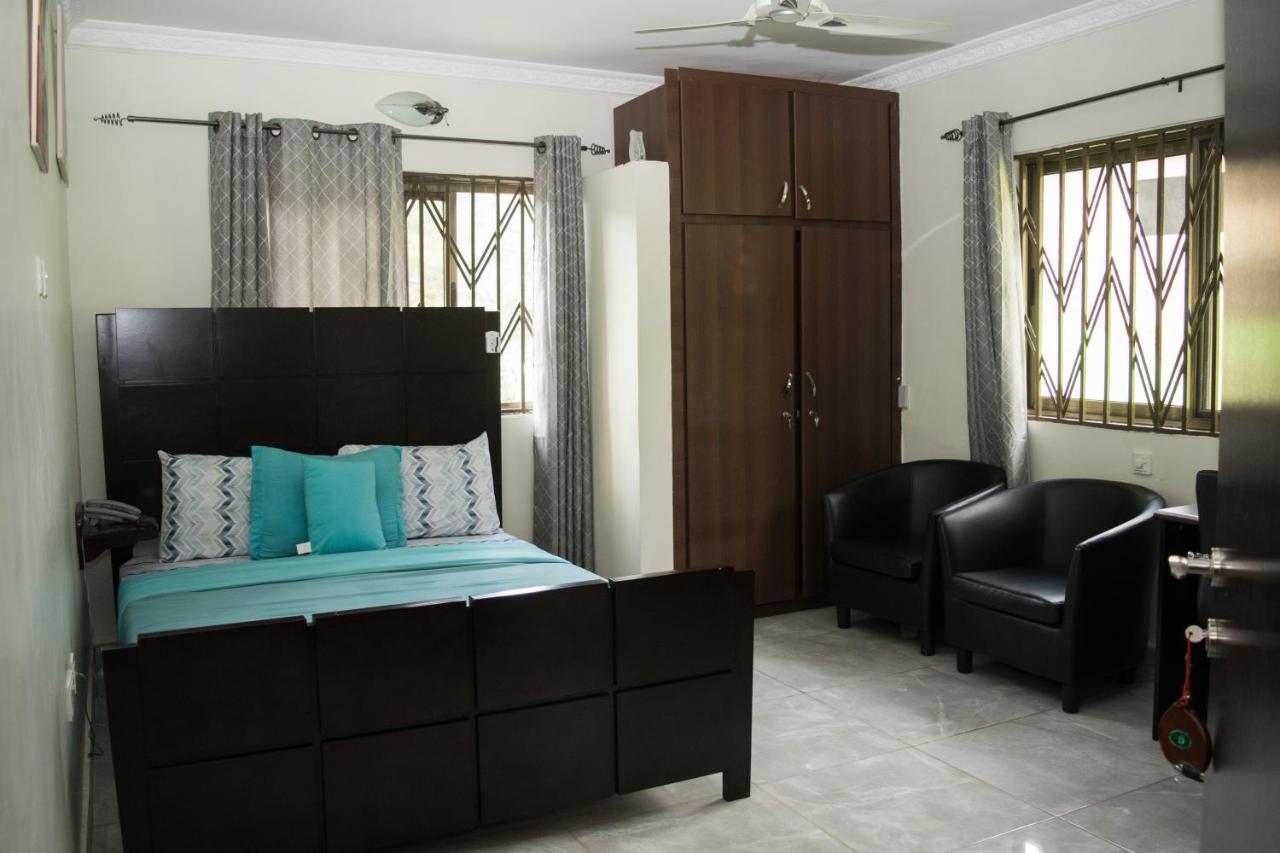 3A'S Guest House Akosombo Exterior photo