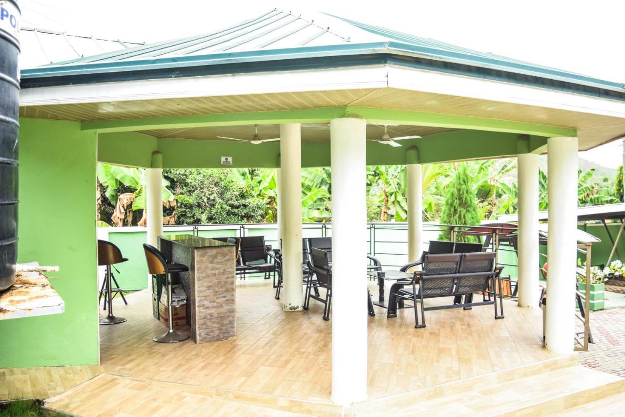 3A'S Guest House Akosombo Exterior photo